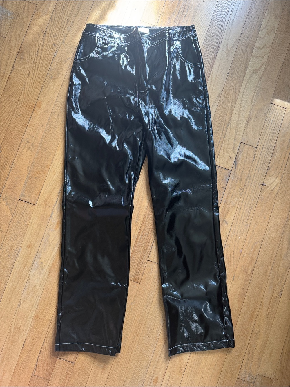 Topshop women’s black shiny faux leather carpenter pant w white stitching